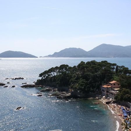 Sulla Spiaggia Di Toto E Tota Tellaro Buitenkant foto