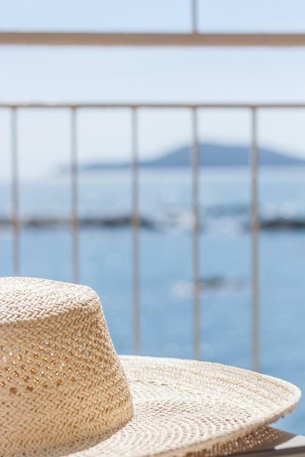 Sulla Spiaggia Di Toto E Tota Tellaro Buitenkant foto